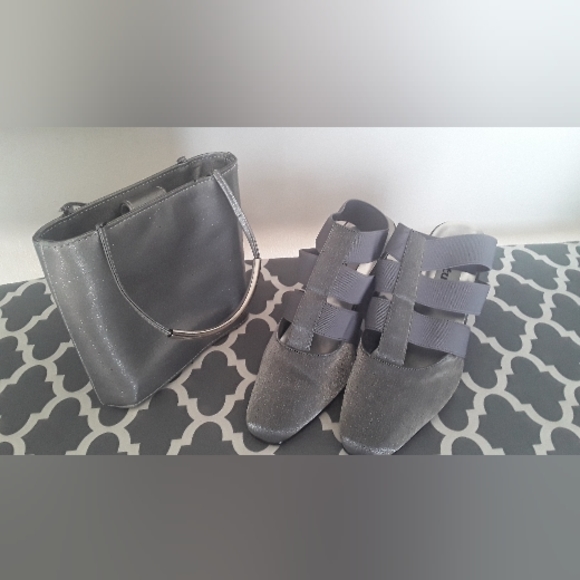Purse & Pumps(Like new condition) - Picture 3 of 3